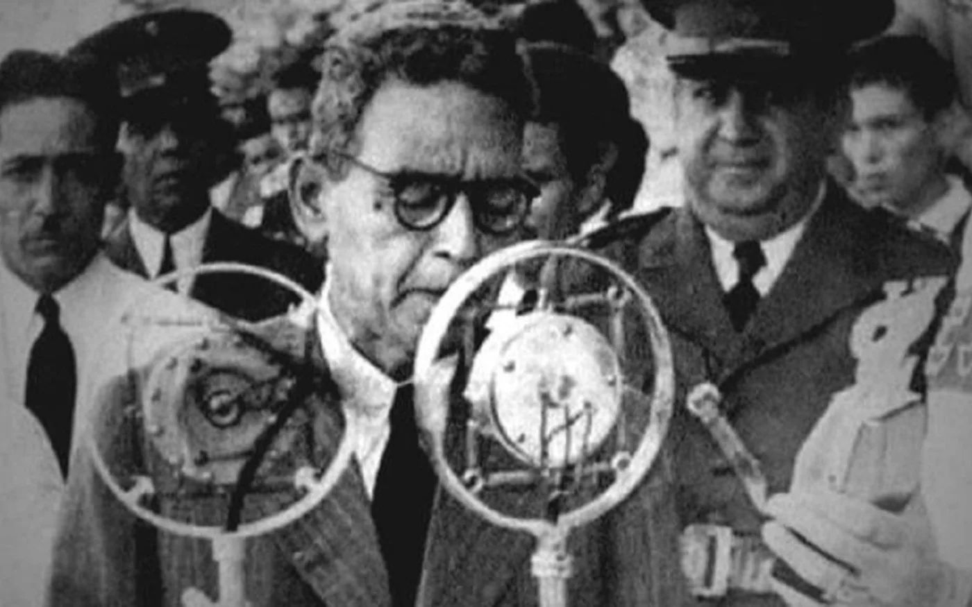 Le président Maximiliano Hernández Martínez promulgua des lois discriminatoires à l’égard des migrants, désavantageant les immigrés palestiniens (Wikimedia)