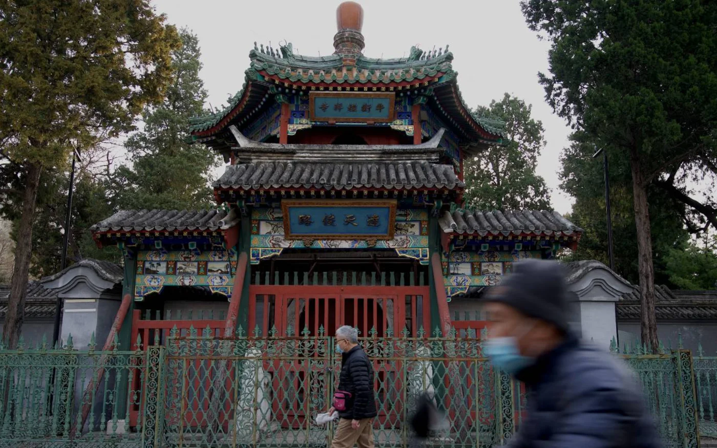 La mosquée tire son nom des bouchers qui bordent la rue à côté dans le quartier de Xuanwu à Beijing (AFP)