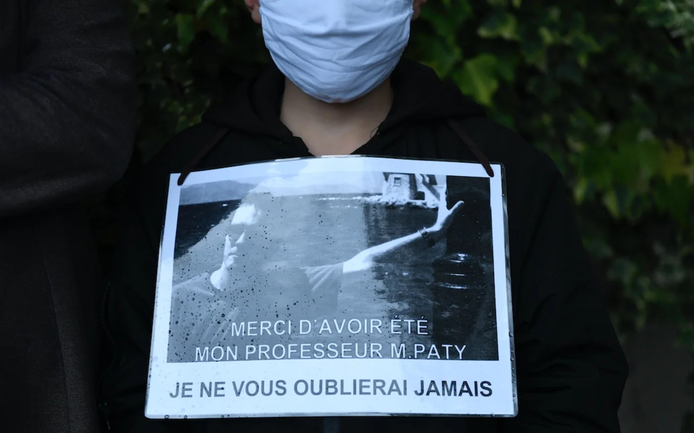 « Dans un État démocratique, les caricatures n’ont pas à inciter à la haine raciale, à humilier des minorités discriminées ou à éduquer de force aux ‘’valeurs de la république’’ » (AFP)