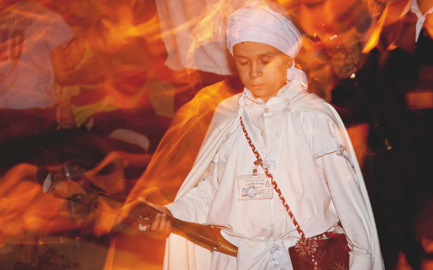 Jeune baroudeur de 10 ans d’une fantasia à Batna (Kays Djilali, avec l’aimable autorisation des éditions Chihab)