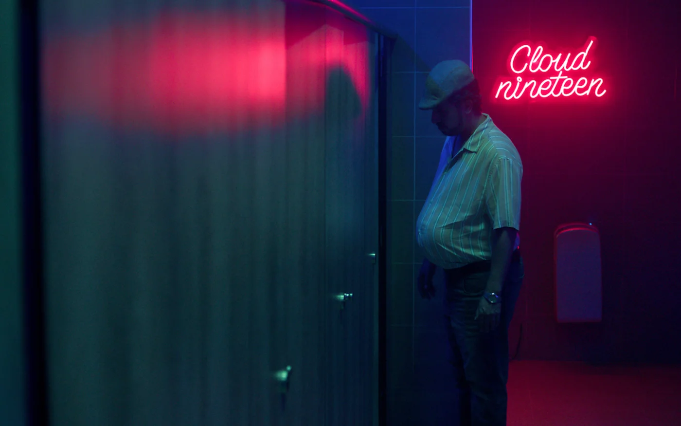 Un père de famille saoudien, joué par le comédien saoudien Abdelaziz al-Shehri, est dans de beaux draps dans un night-club à Dubaï (capture d’écran)