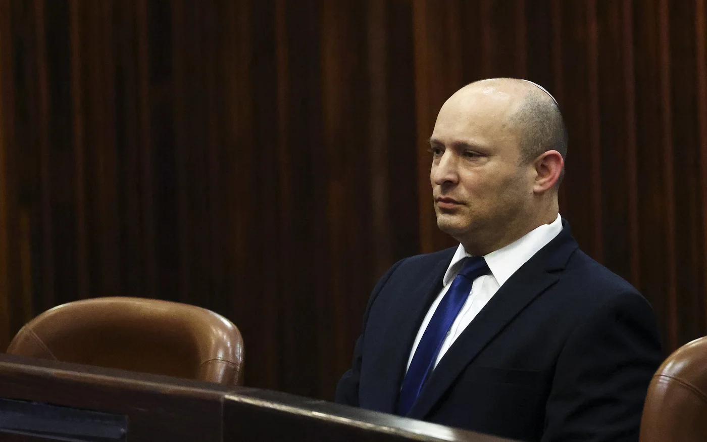 Naftali Bennett, député de Yamina au Parlement, assiste à une session spéciale de la Knesset au cours de laquelle les députés vont élire un nouveau président à Jérusalem, le 2 juin 2021 (AFP)