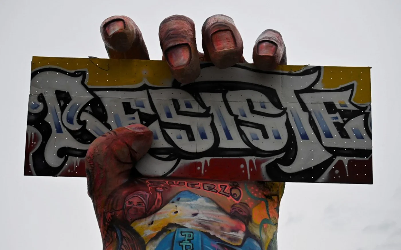 Une partie du monument de la résistance érigé par des manifestants et des habitants à Cali (Colombie), lors de manifestations contre le gouvernement de l’ancien président Iván Duque, le 13 juin 2021 (AFP)