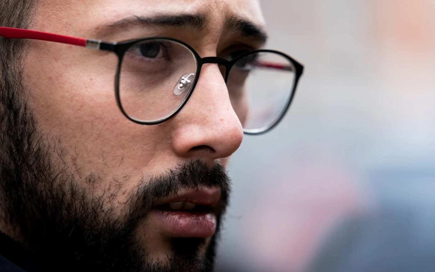 La justice belge a confirmé le 17 mai 2022 son refus de remettre à l’Espagne le rappeur espagnol Valtònyc, réclamé depuis quatre ans par les autorités judiciaires de son pays après une condamnation à de la prison ferme pour « apologie du terrorisme » et « injures à la Couronne » dans ses chansons (AFP/Kenzo Tribouillard)