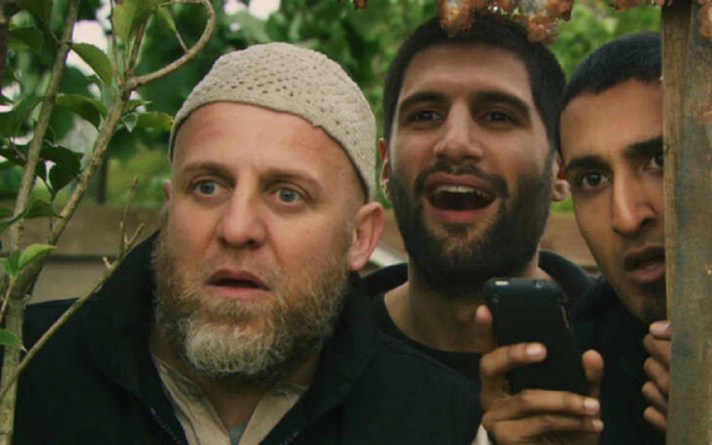 Les personnages de We Are Four Lions se livrent à invective passionnée contre le poulet frit trop cher (Film4)