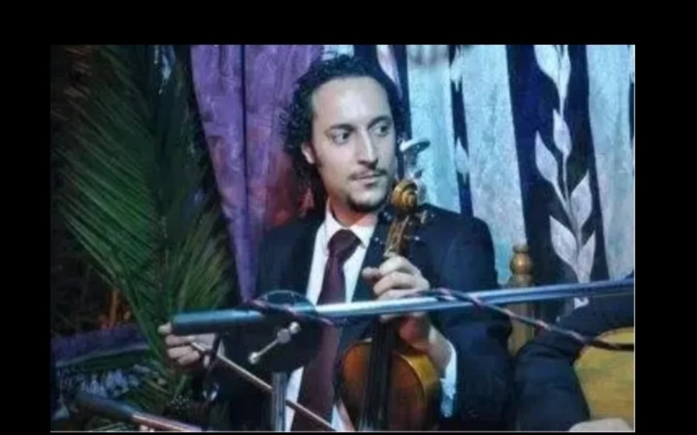 Kheireddine, le fils d’Hémana, avait quitté l’Algérie pour la France afin de continuer ses études de musicologie (avec l’aimable autorisation d’Hémana Sahbi)