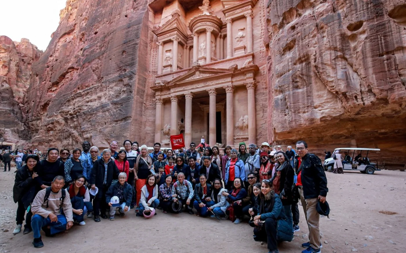 Les autorités touristiques confirment la reprise d’activités dans cette célèbre cité antique, qui a attiré 900 000 visiteurs l’année dernière, un nombre proche du précédent record d’un million établi en 2019 (AFP/Khalil Mazraawi)