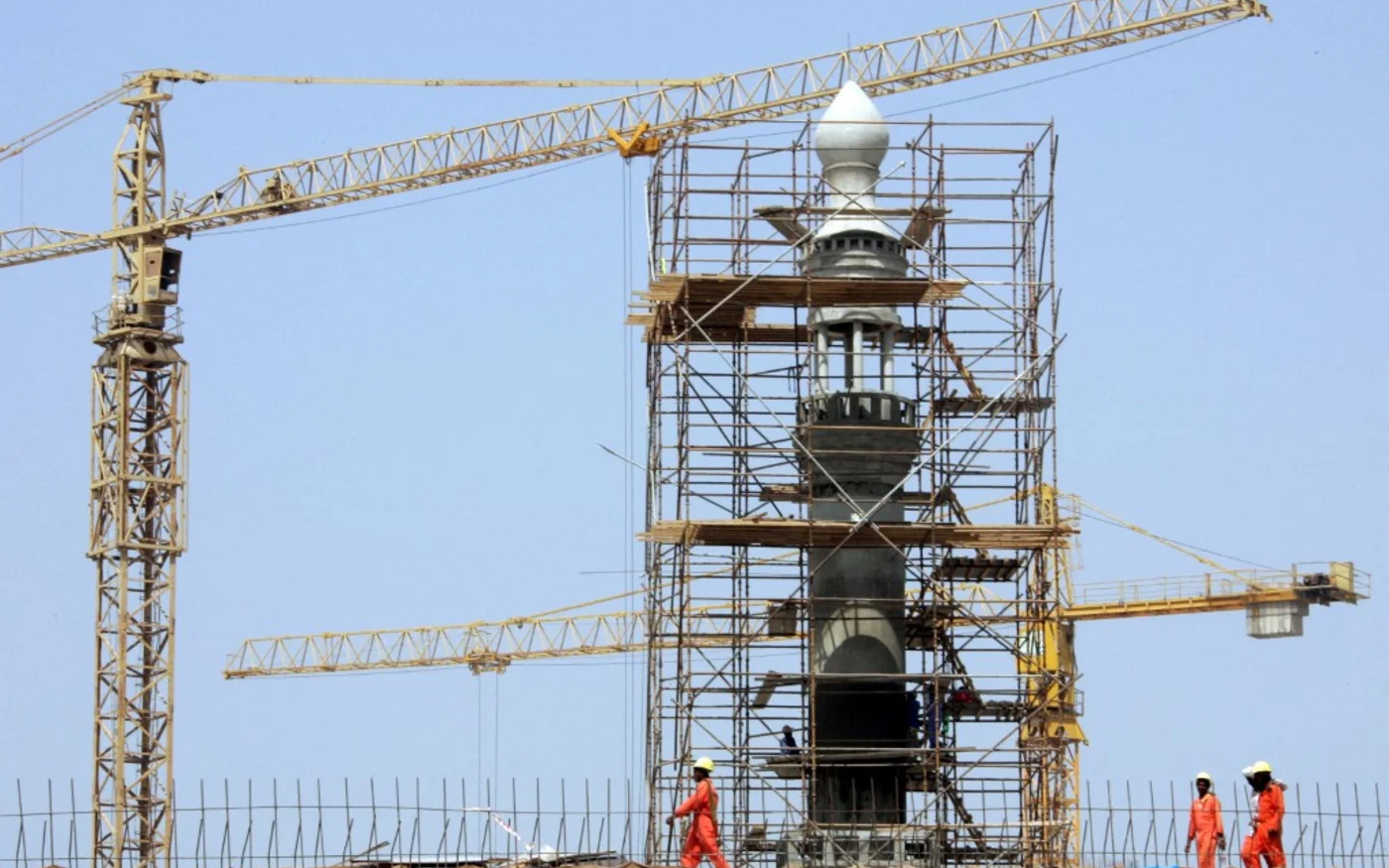 En 2020, les autorités koweïtiennes ont mis sur pied un plan de nationalisation des emplois et de la démographie du pays, espérant atteindre un ratio de « 70 % de Koweïtiens pour 30 % d’expatriés » d’ici 2030 (AFP/Karim Sahib)