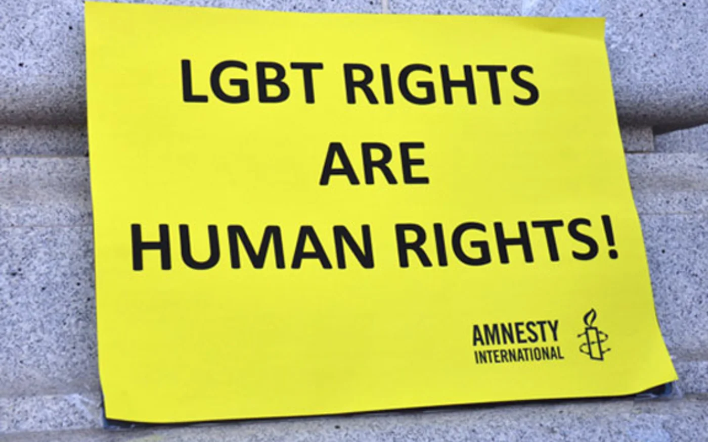 Slogan d'Amnesty International: les droits LGBT sont des droits de l'homme (Creative Commons)