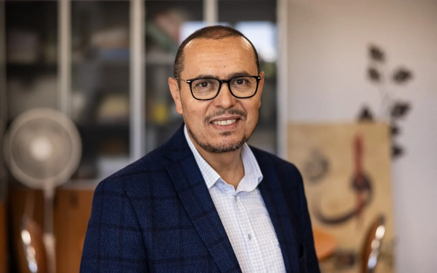 Makhlouf Mameche, directeur de l’association Averroès (qui gère le groupe scolaire) et président de la Fédération nationale de l’enseignement privé musulman (FNEM) (AFP/Sameer al-Doumy)