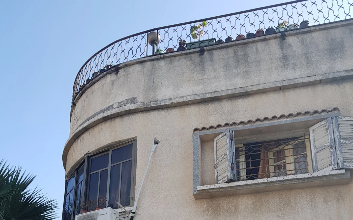 Les balcons arrondis de Gaza ont suscité l’intérêt de Haya Barzaq pour l’architecture de la ville (MEE/photo fournie)