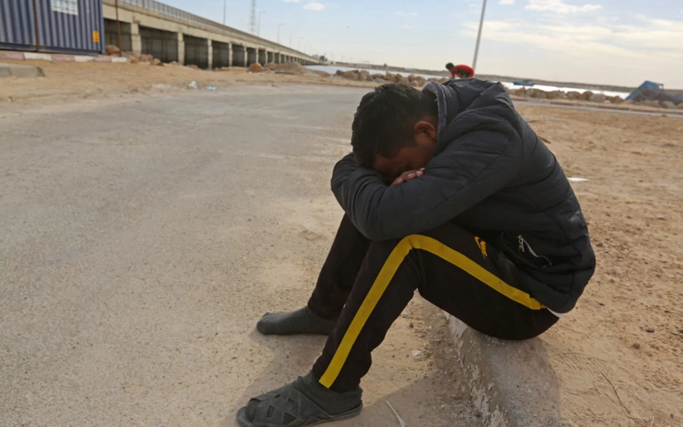 La Tunisie est signataire de la Convention de Genève de 1951 relative au statut des réfugiés et reconnaît donc ce statut. Pour autant, elle n’a jamais adopté de loi nationale pour l’encadrer, les demandeurs d’asile et réfugiés se retrouvent ainsi sans protection légale (AFP/Fathi Nasri)