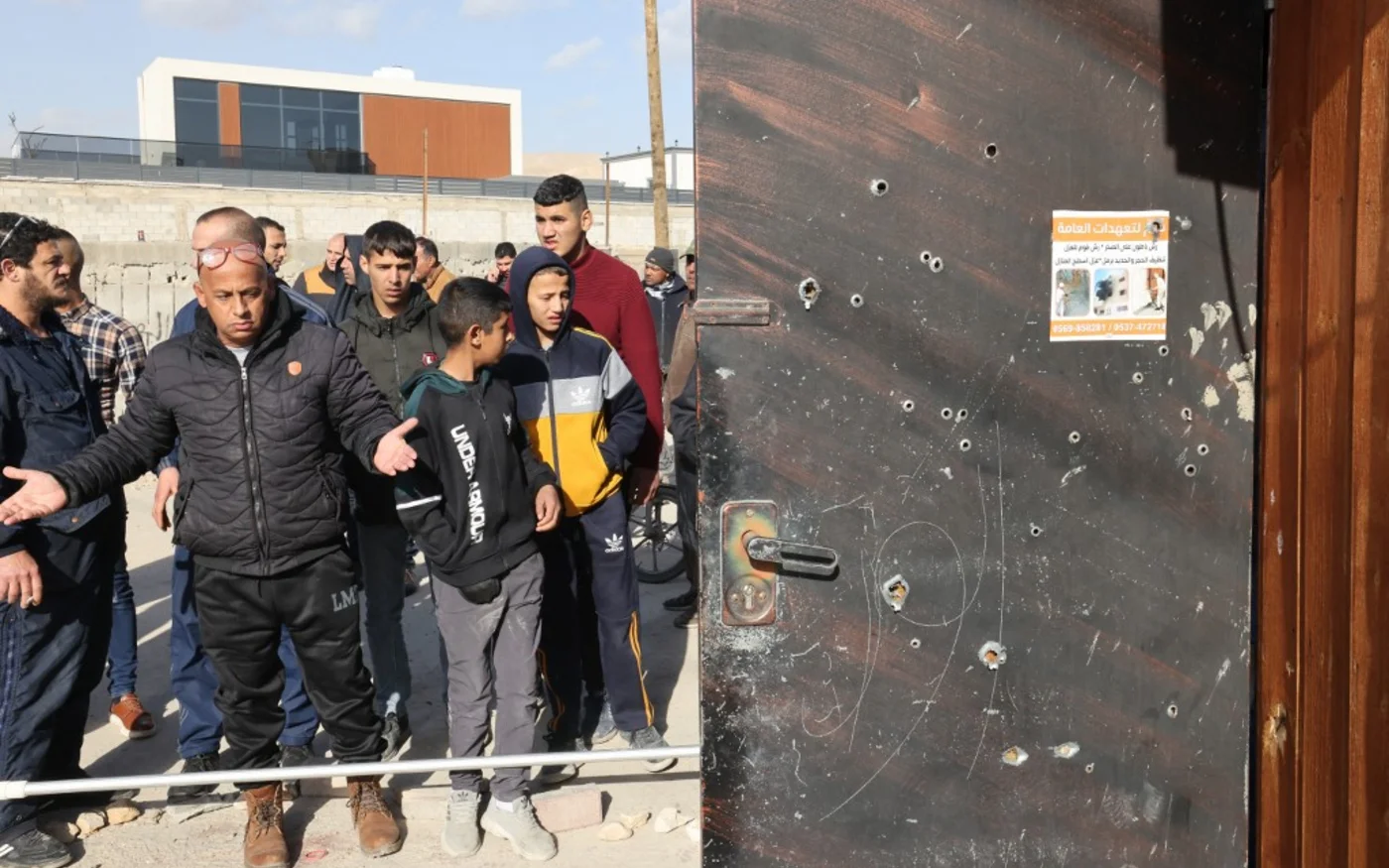 Au lendemain du raid israélien à Jéricho du 6 février 2023, en Cisjordanie occupée (AFP/Ahmad Gharabli)