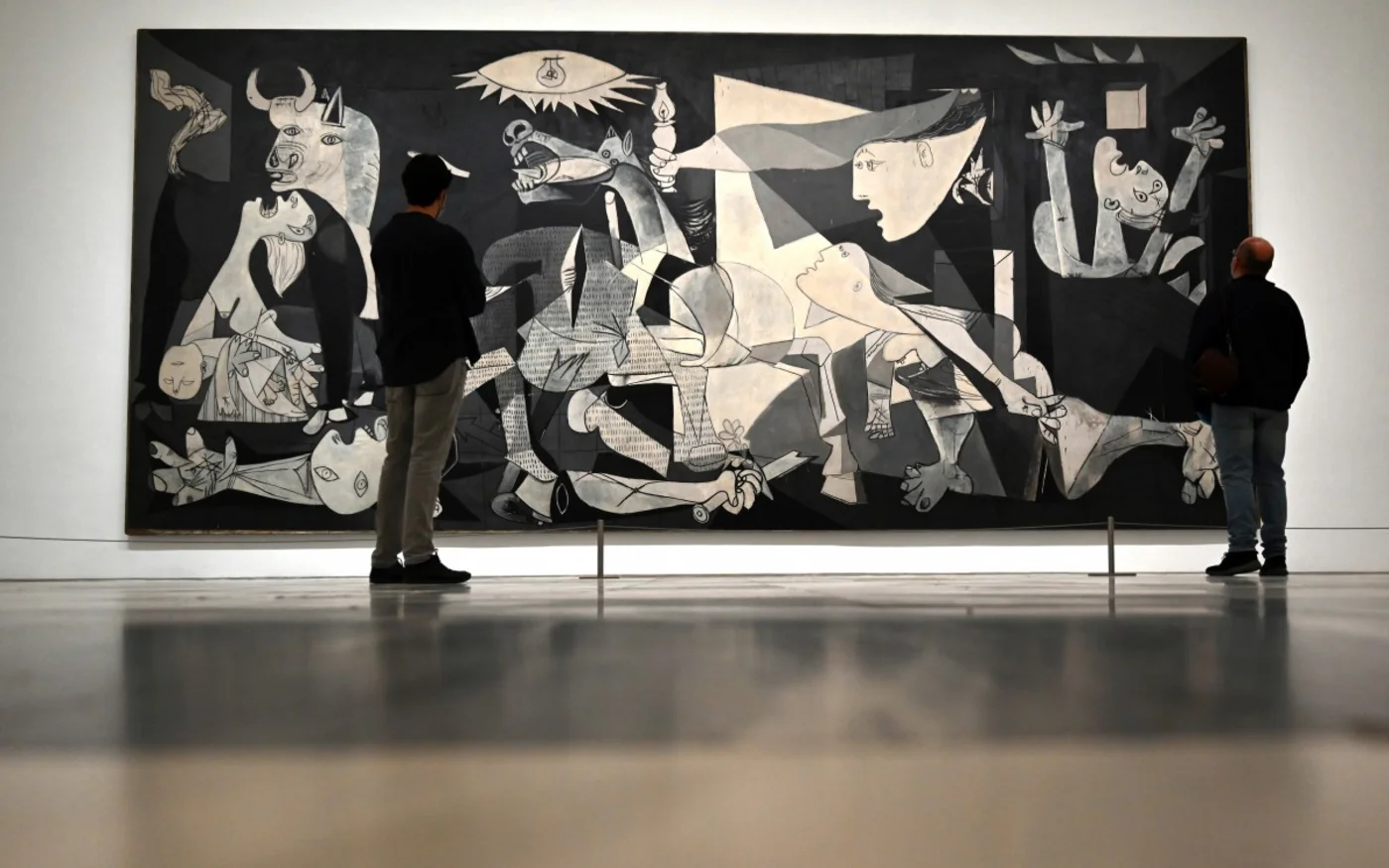 Picasso a peint Guernica (1937) après le bombardement de la ville basque de Gernika par les nazis pendant la guerre civile espagnole (AFP)