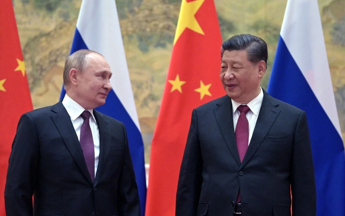 Rencontre entre le président russe Vladimir Poutine et le président chinois Xi&nbsp;Jinping à Pékin, le 4&nbsp;février&nbsp;2022 (AFP)