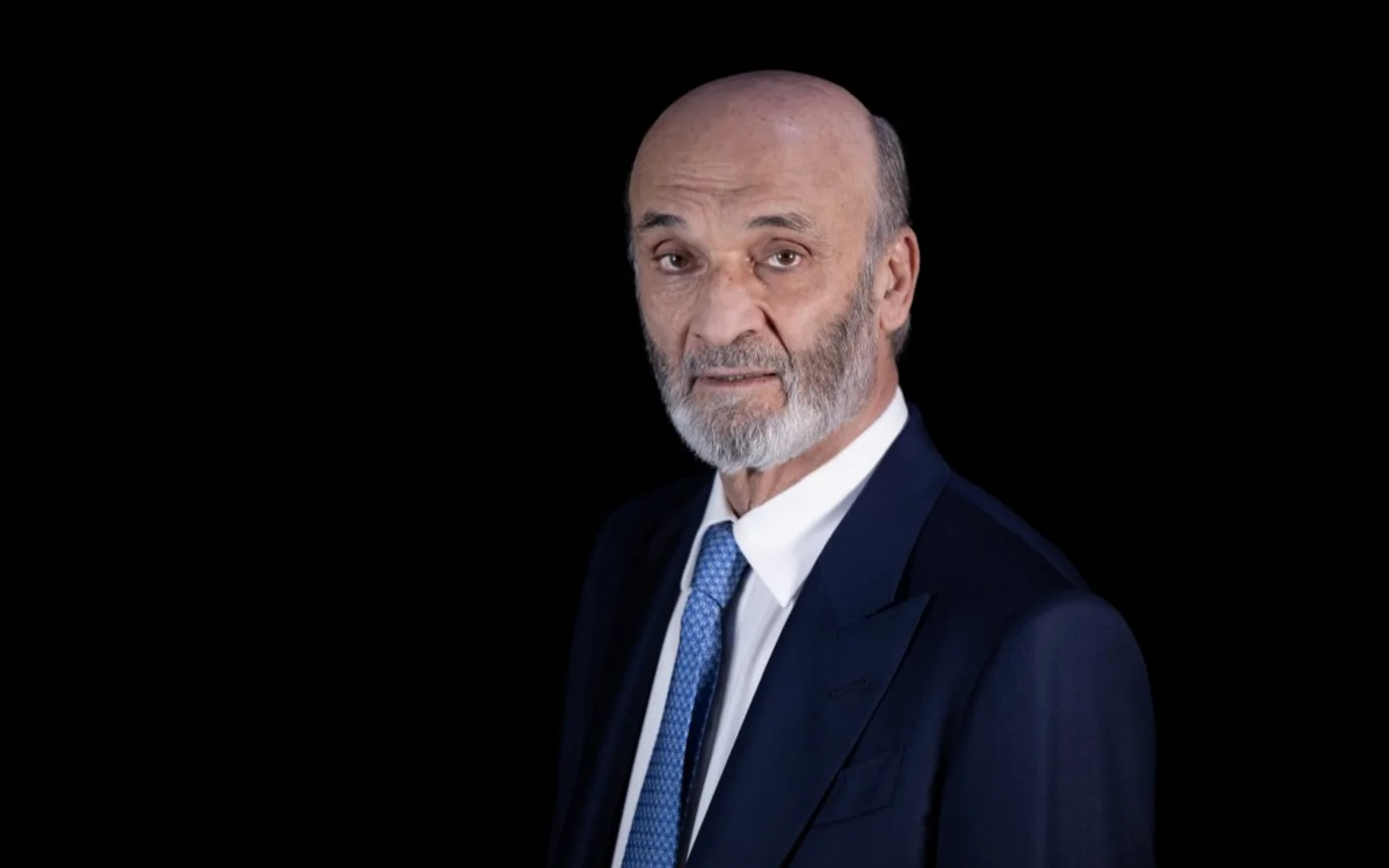 Le leader chrétien libanais Samir Geagea, dont la formation a réalisé une percée aux législatives, a déclaré que la souveraineté du Liban devrait être restaurée, en dénonçant l'emprise du puissant mouvement armé pro-iranien Hezbollah sur le pays (AFP/Joseph Eid)