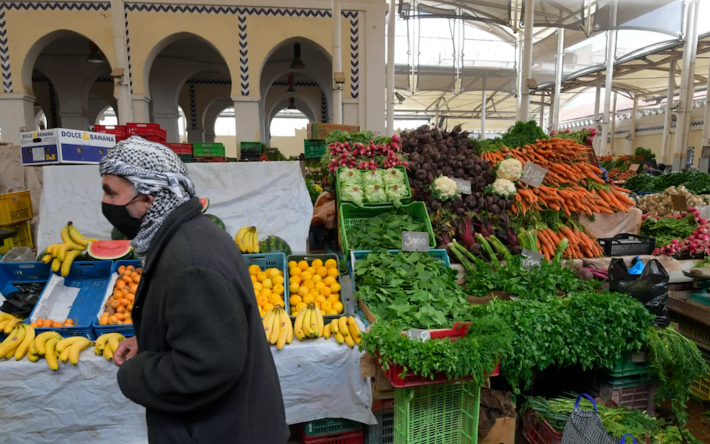 Le marché central de la capitale Tunis, le 24 avril 2020, premier jour du mois du Ramadan (AFP)