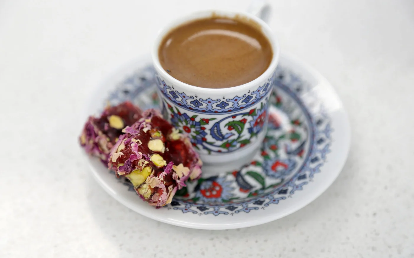 La mariée met du sel dans le café de son futur époux pour tester son tempérament (Reuters)