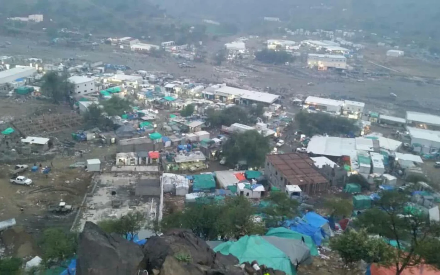Vue d’al-Thabet sur la frontière entre le Yémen et l’Arabie saoudite où se déroule une grande partie de la contrebande de khat dans le royaume saoudien (MEE/Mohammed al-Hassani)
