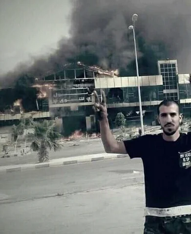 Tarhuna shopping mall burning after the GNA takeover (social media)