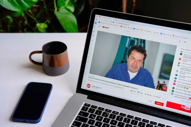 Turkish journalist Cuneyt Ozdemir