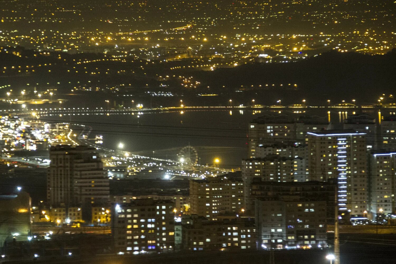 The gentrified neighbourhoods of Tehran – such as here in the west – are too expensive for many Iranian teenagers and twenty-somethings, who are unable to afford the high prices in cafes, cinemas and art centres. (MEE)