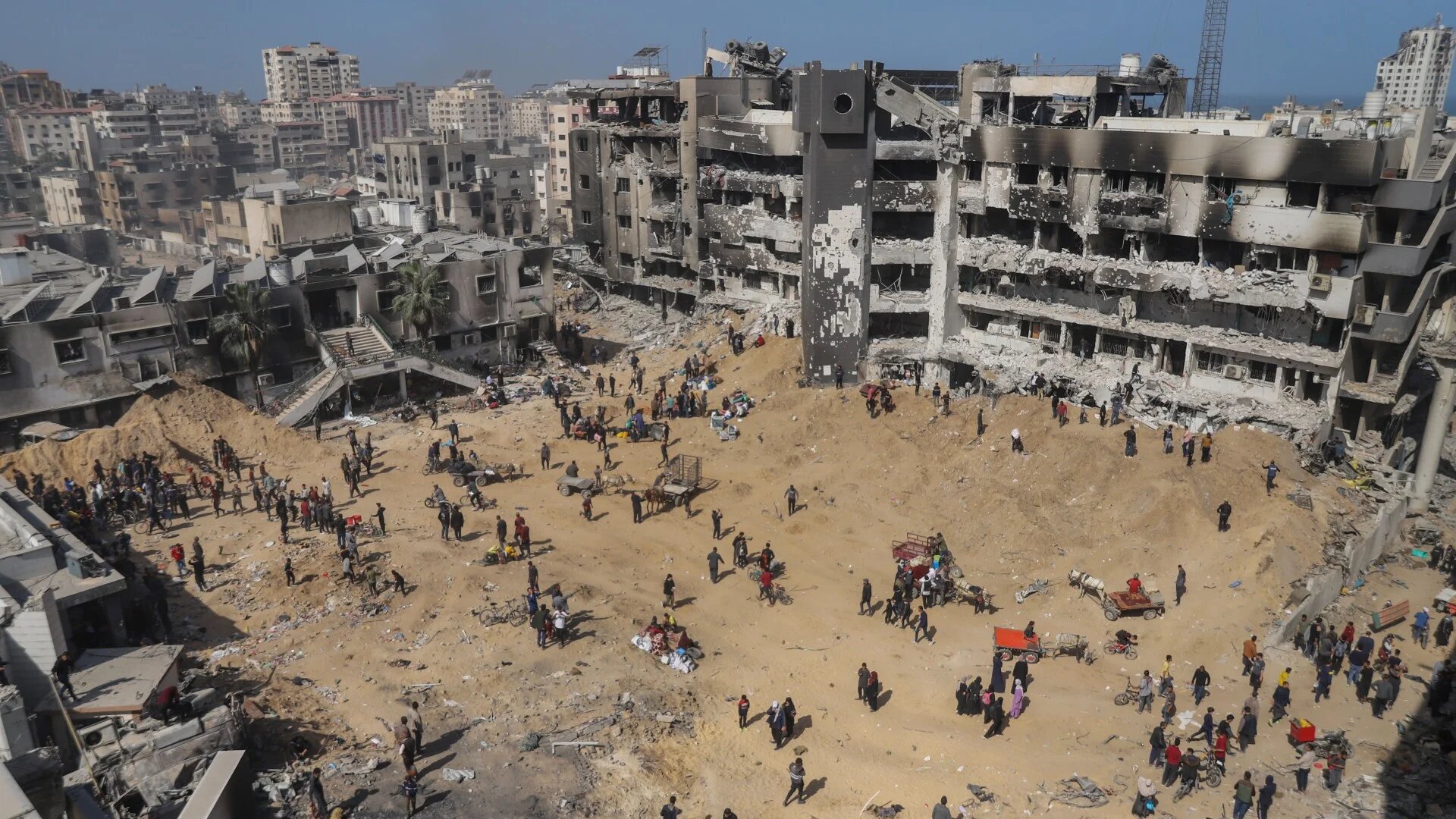 Israeli forces left behind a wasteland of destroyed buildings and Palestinian bodies scattered in the dirt at al-Shifa hospital (MEE/Mohammed al-Hajjar)