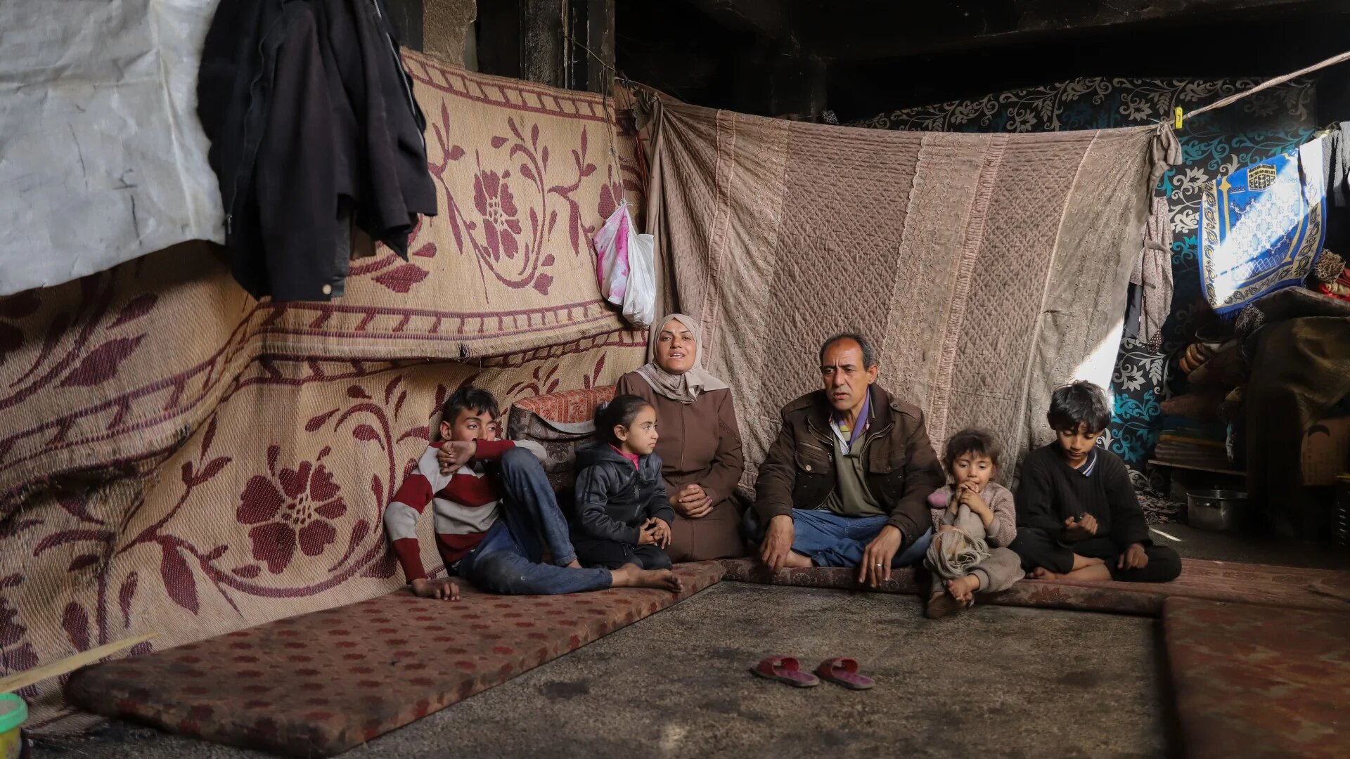 When the war broke out, schools immediately stopped classes, and the majority were turned into shelters for families fleeing air strikes (MEE/Mohammed al-Hajjar)