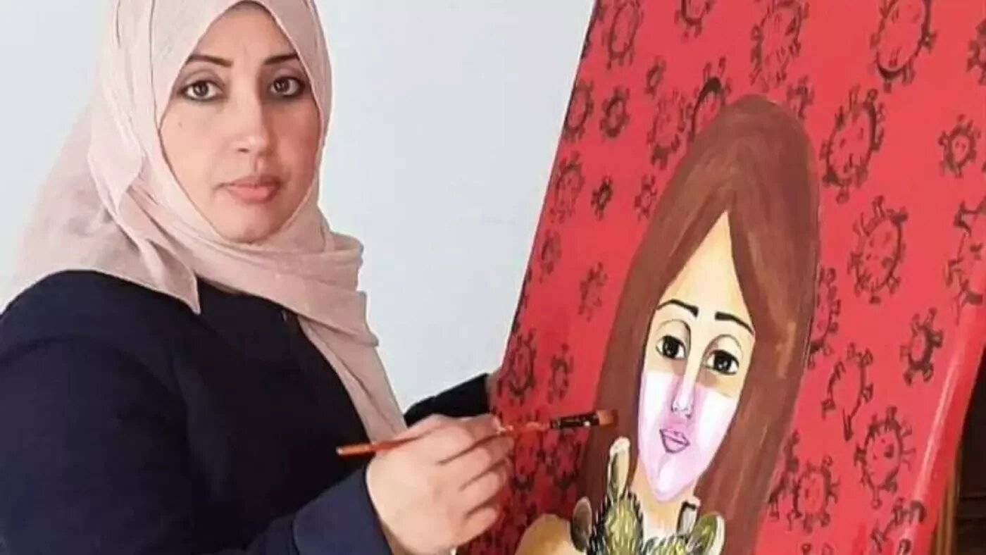 Le 13 octobre, une frappe israélienne a ciblé la maison de Heba Zagout, à Bureij, la tuant ainsi que deux de ses quatre enfants. En tant qu’éducatrice et artiste, elle avait consacré sa vie à documenter le patrimoine et l’histoire palestiniennes (Photo fournie)