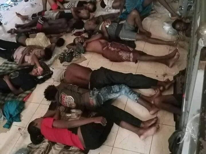 People are seen crammed in a migrant detention centre in Saudi Arabia (supplied)