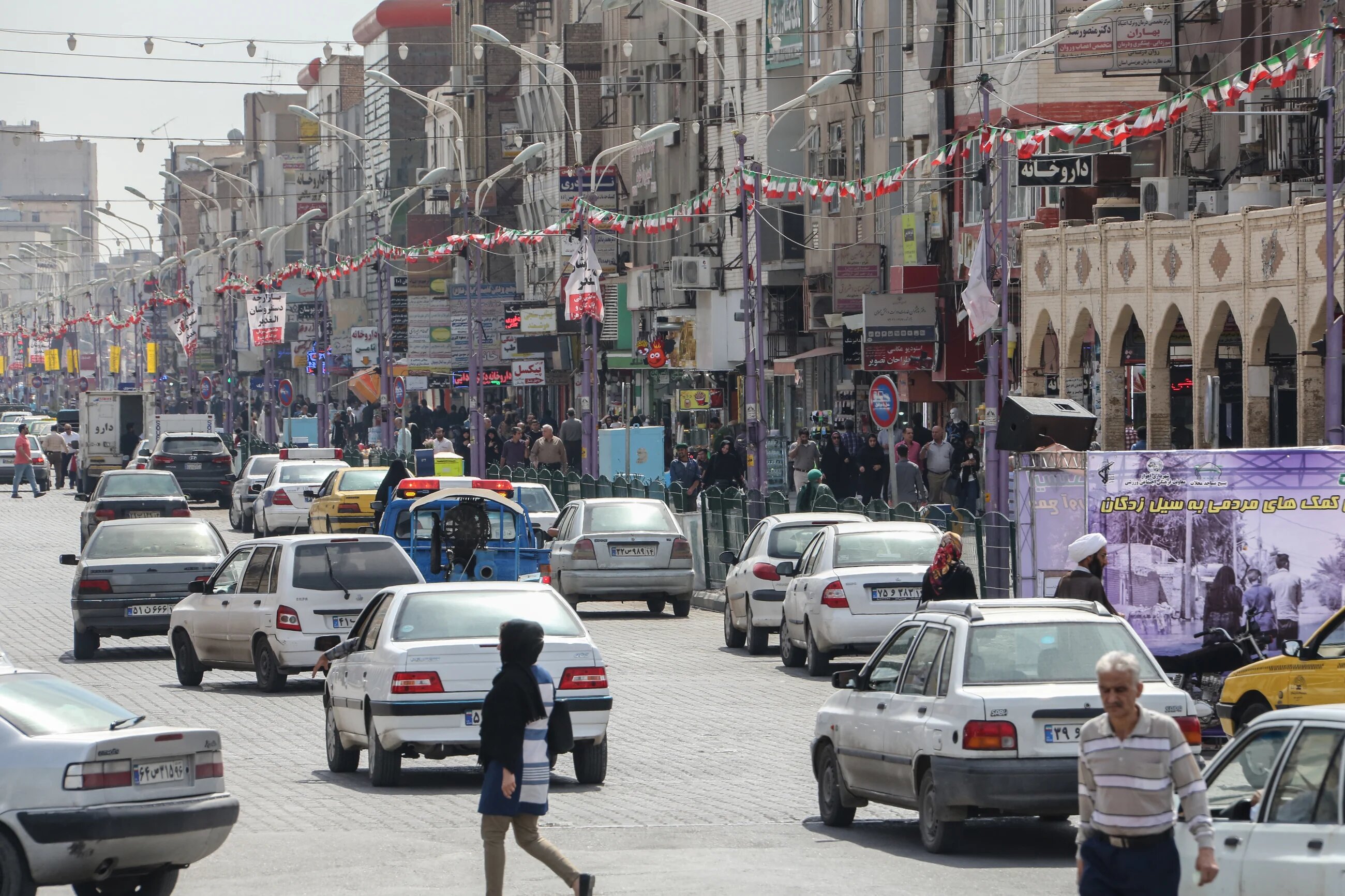 A picture taken on April 11, 2019 shows a partial view of a street in Ahvaz, the capital of Iran's southwestern province of Khuzestan