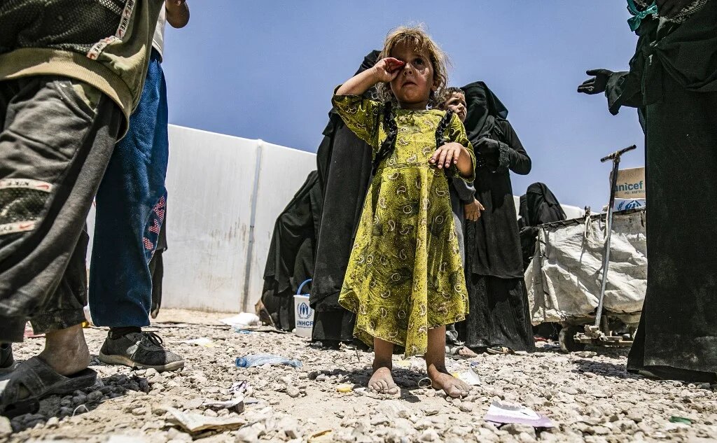 « Certains des enfants ne savaient pas ce qu’était un bâtiment, ce qu’était une maison, parce qu’ils ont toujours été dans une tente » – L’enseignante finlandaise Ilona Taimela (AFP/Delil Souleiman)
