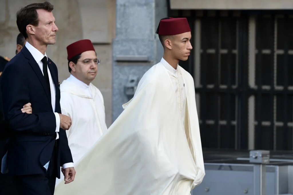 Moulay Hassan, qui a fêté ses 17 ans en mai, a obtenu son bac « option internationale » en sciences économiques et sociales avec la mention « très bien » (AFP)