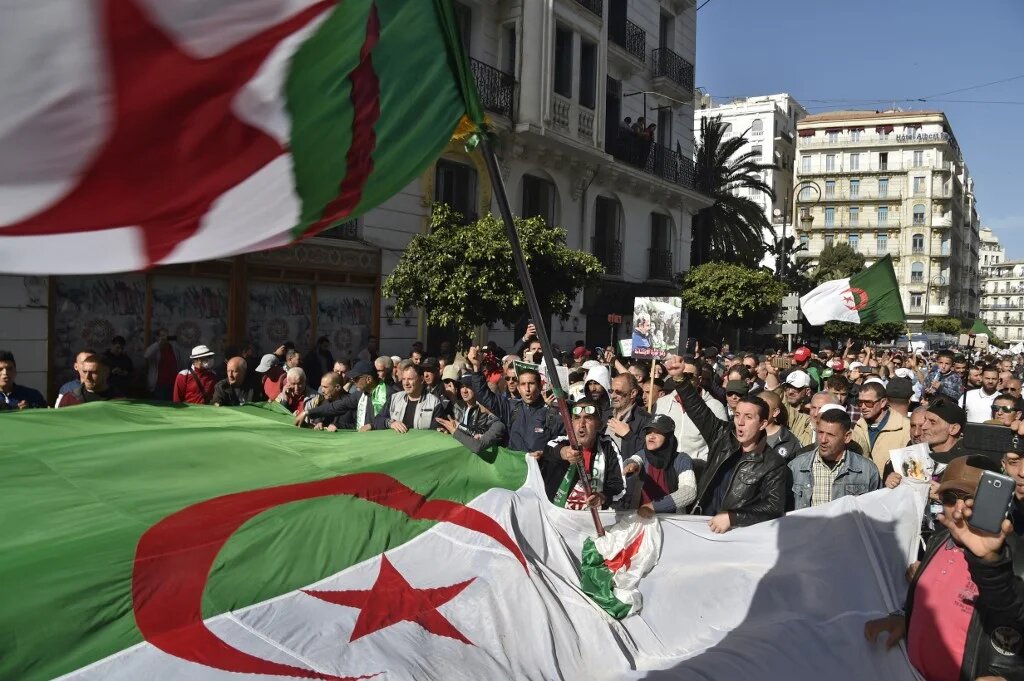 RAJ avait rejeté les accusations des autorités, « basées essentiellement sur les activités publiques de l’association durant le hirak » (AFP/Ryad Kramdi)