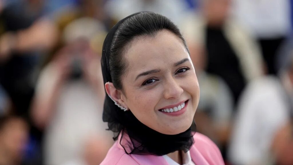 Iranian actress Taraneh Alidoosti attends a photocall for the film "Leila's Brothers" during the 75th edition of the Cannes Film Festival in Cannes, southern France, on 26 May 2022 (AFP)