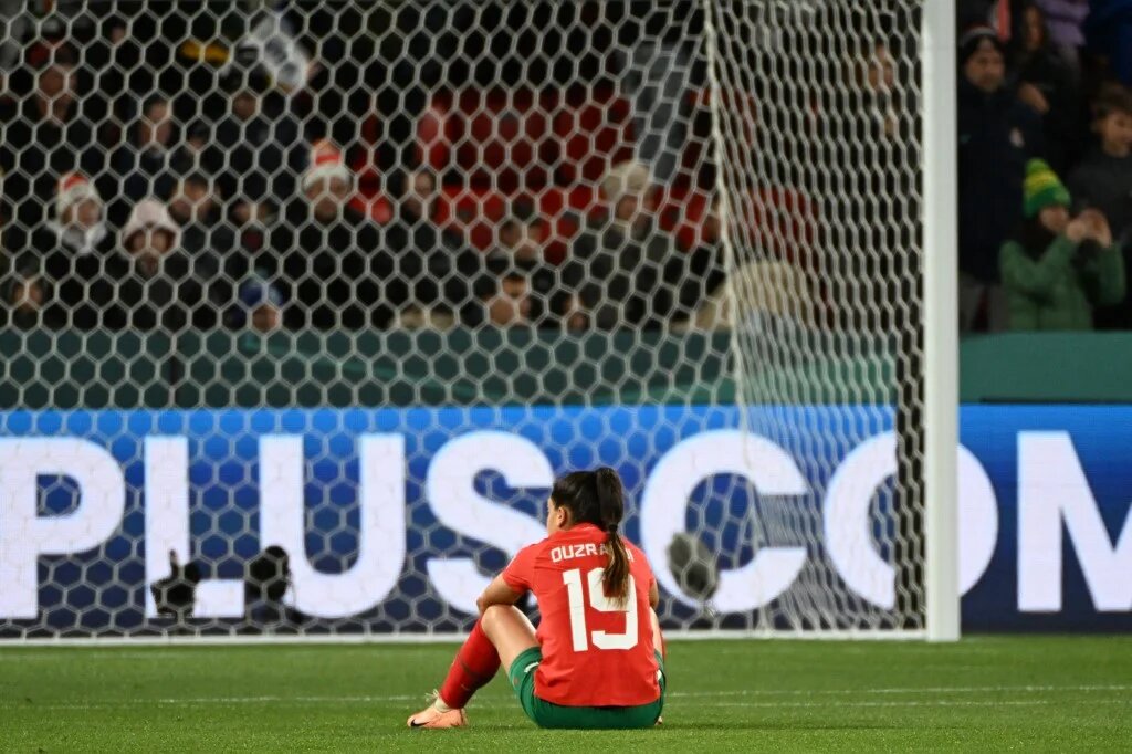  L’attaquante marocaine Sakina Diki, à la fin du 8e de finale de football de la Coupe du monde féminine Australie-Nouvelle-Zélande 2023 entre la France et le Maroc (AFP/Brenton Edwards)