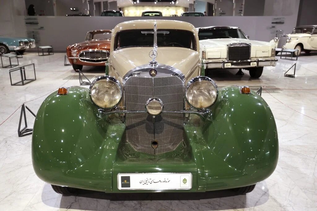 La Mercedes 500 K Autobahn Kurier de 1934, un cadeau d’Adolf Hitler à Reza Shah (AFP/Atta Kenare)