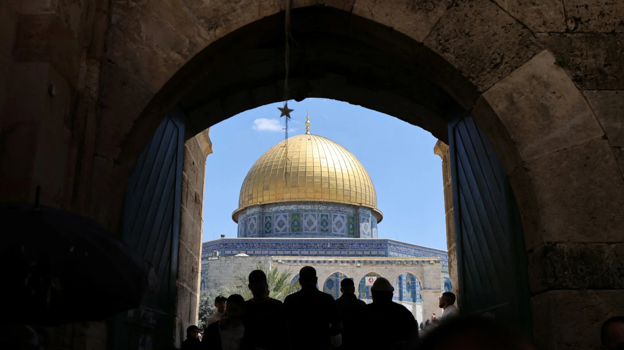 Muslims arrive at the Al-Aqsa Mosque  prior to Friday noon prayers in Jerusalem's Old City on 10 April 2026 (Ahmad Gharabli/AFP)