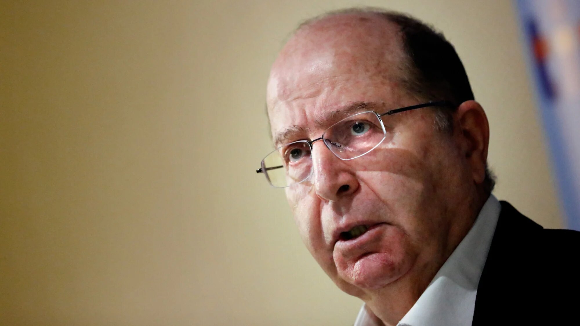 Former Israeli defence minister Moshe Yaalon is seen during a press briefing in Jerusalem on 15 March 2017 (AFP/Thomas Coex)