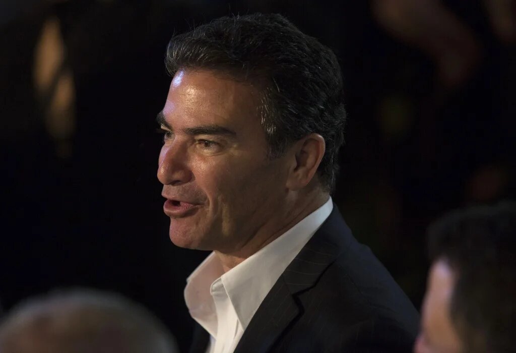 Bien qu’il soit considéré comme un agent extrêmement efficace, Yossi Cohen est également un personnage controversé en raison de ses relations étroites avec Netanyahou et de sa volonté d’apparaître sur la scène publique, au grand désarroi de la plupart des anciens chefs du Mossad, qui fuyaient les projecteurs (AFP)