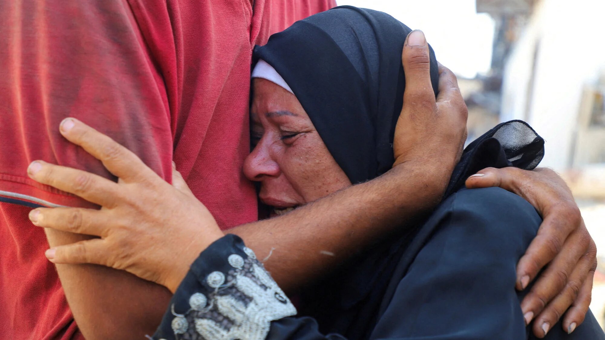 A mourner reacts during the funeral of Palestinians killed in Israeli strikes on al-Shati refugee camp, at al-Shifa Hospital in Gaza City on 26 September 2025 (Reuters/Ebrahim Hajjaj)