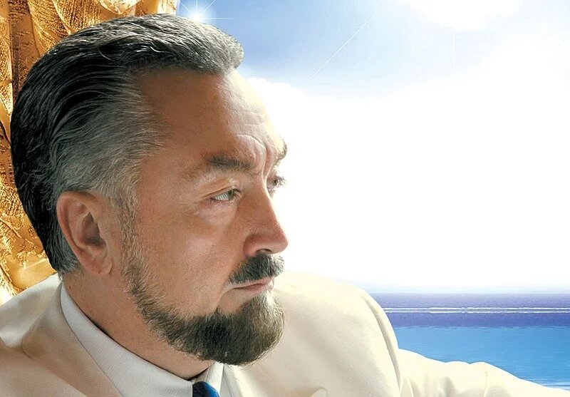 A photo of Adnan Oktar circa 2009 (wikicommons)