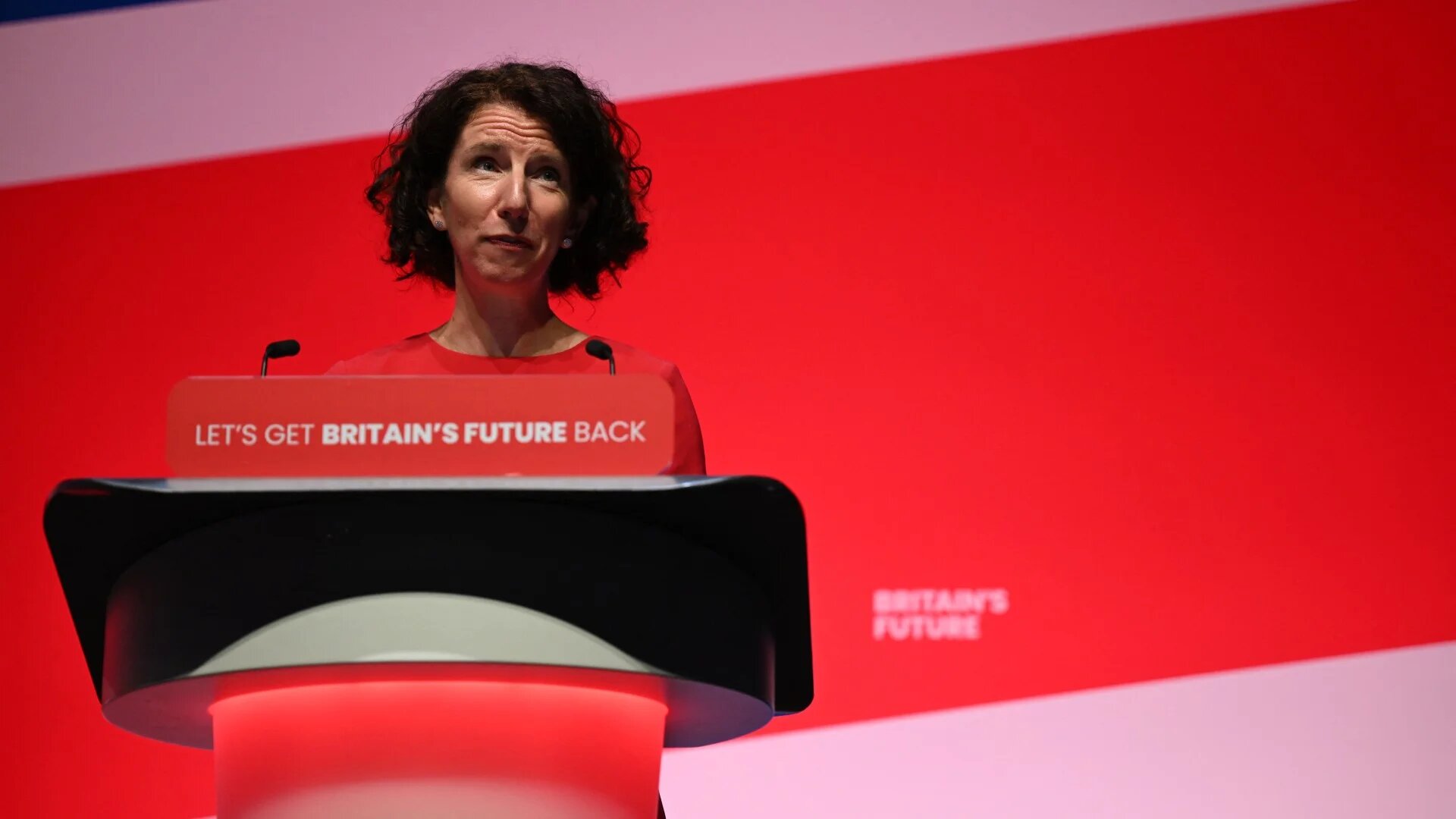 Anneliese Dodds delivers a speech on the first day of the annual Labour Party conference in Liverpool, north west England on 8 October 2023 (AFP/Paul Ellis)
