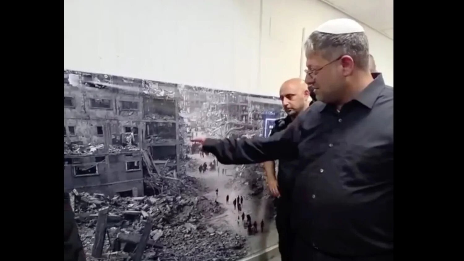 Israeli National Security Minister Itamar Ben Gvir introduces posters of destroyed Gaza in Israeli prisons