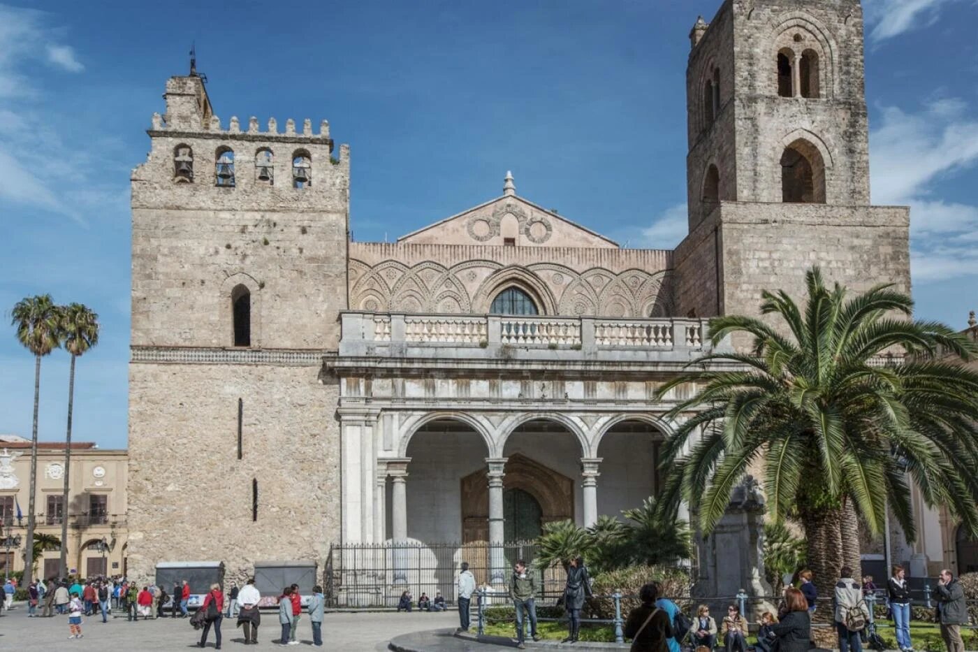 Construite sur le site d’une ancienne mosquée, la cathédrale de Monreale, près de Palerme, conserve des caractéristiques de l’architecture islamique (MEE/Alessio Mamo)