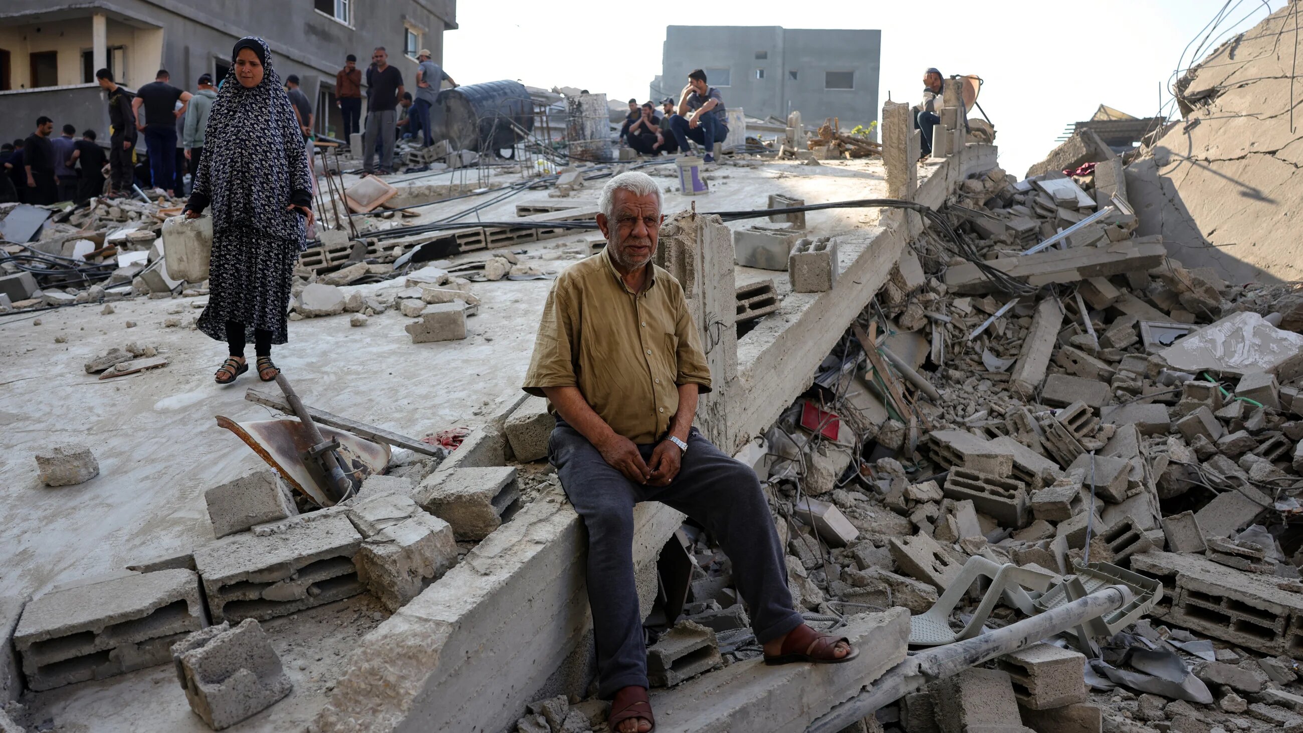 The aftermath of an Israeli strike on a family home in Jabalia, Gaza, 23 May 2025 (Bashar Taleb/AFP)