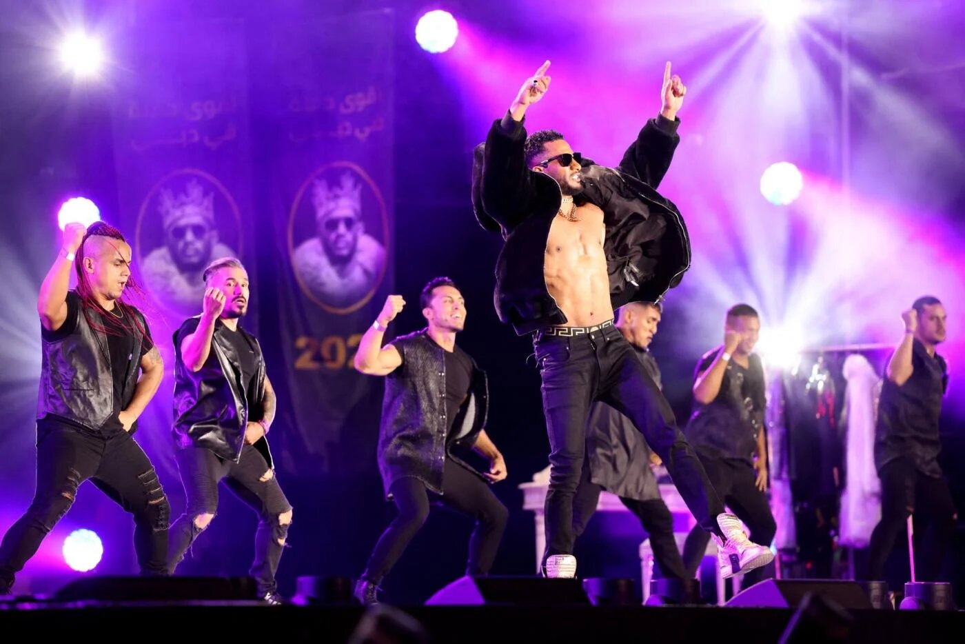 Mohamed Ramadan est un chanteur primé appartenant à la scène mahraganat égyptienne (AFP)