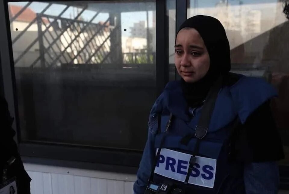 Shatha Hanaysha stood outside Jenin's Ibn Sina Hospital after the killing of Shireen Abu Akela (Social media)