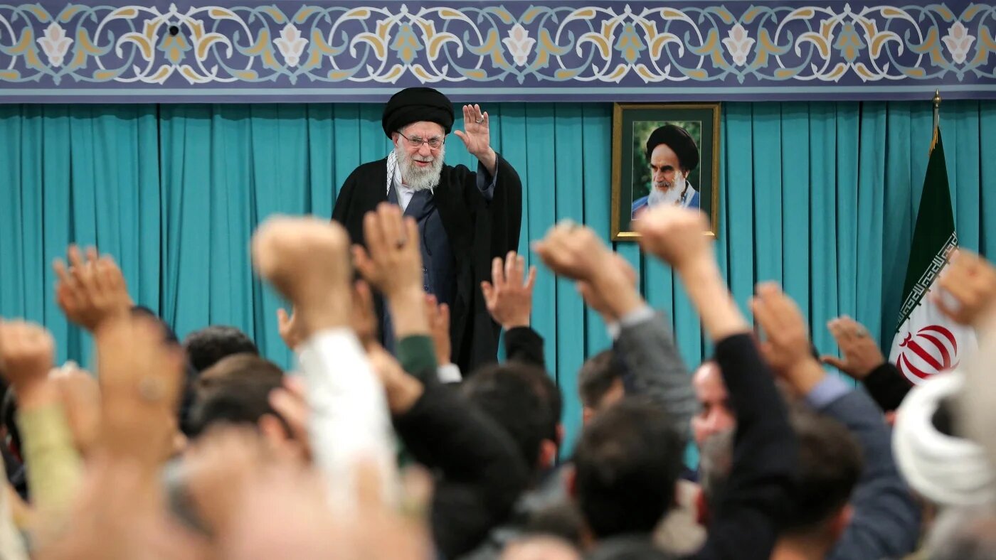 Photograph provided by the office of Iran's Supreme Leader Ayatollah Ali Khamenei shows him addressing a meeting with the people in Tehran on 17 January  2026. KHAMENEI.IR / AFP