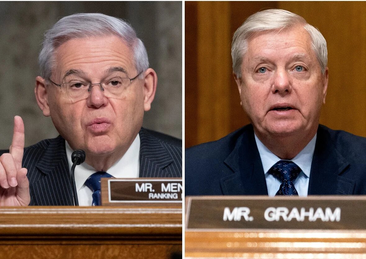 Democratic Senator Bob Menendez (L) and Republican Lindsey Graham 